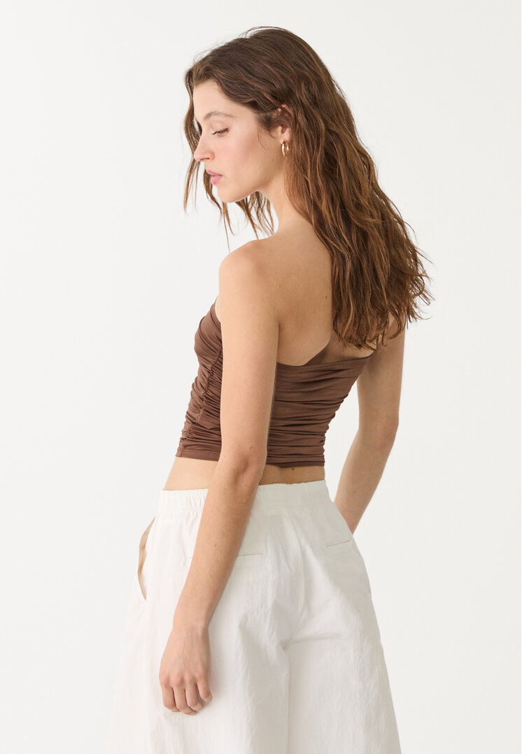top crop drapeado escote v