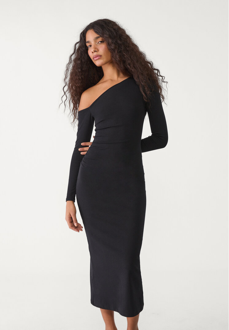 vestido largo escote asimetrico