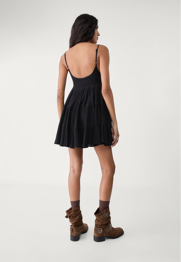 vestido corto fluido