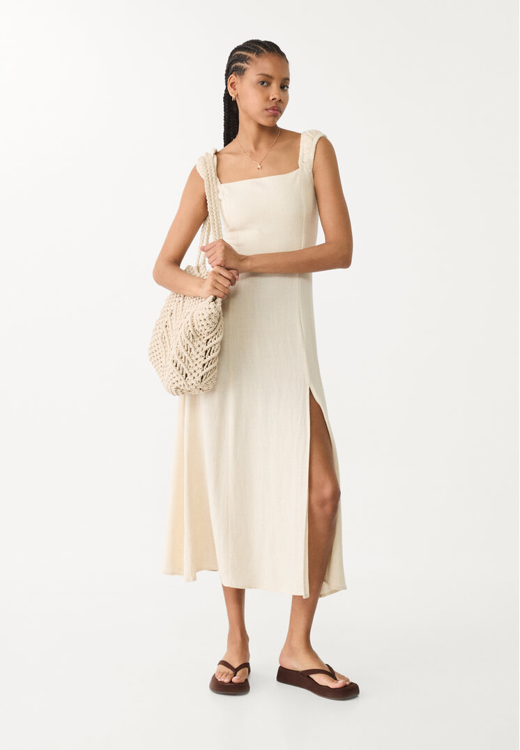 Stradivarius Rochie Midi Vaporoasă Petrecută La Spate Cu In Piatră Xl