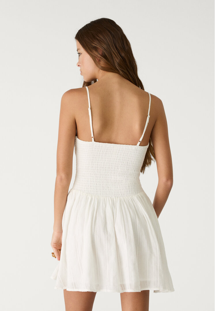 vestido corto tirantes con lino