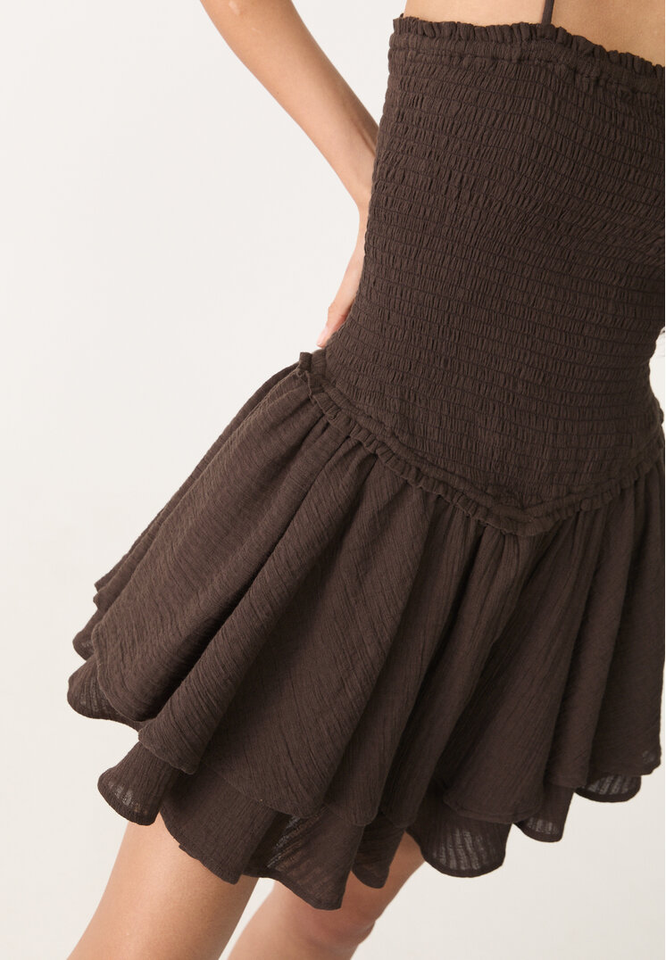 vestido corto volantes