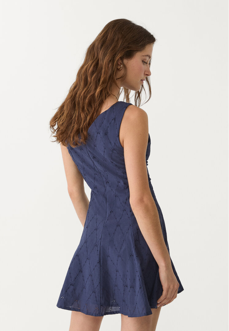 vestido corto bordados