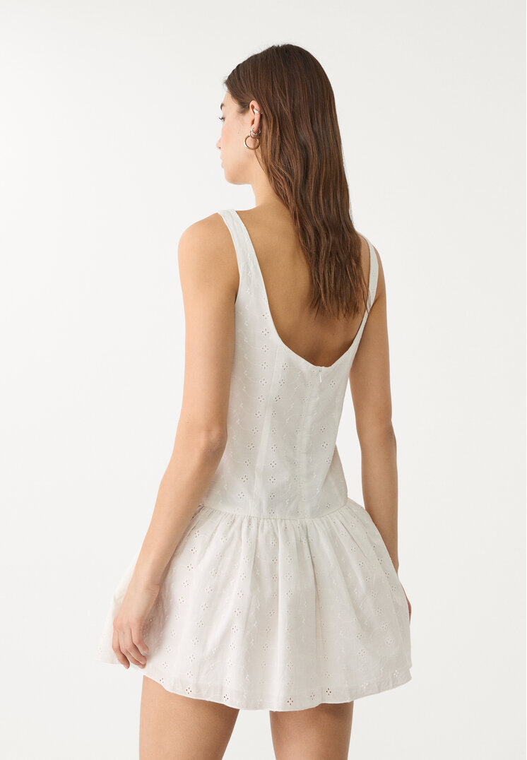 vestido corto bordados botones