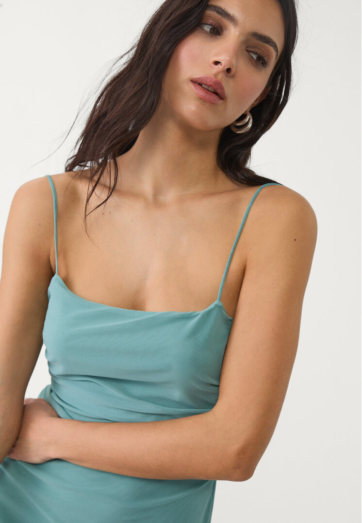 vestido largo tul