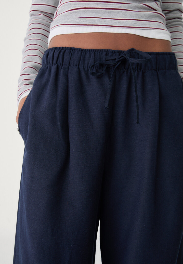 pantalon wide leg con lino