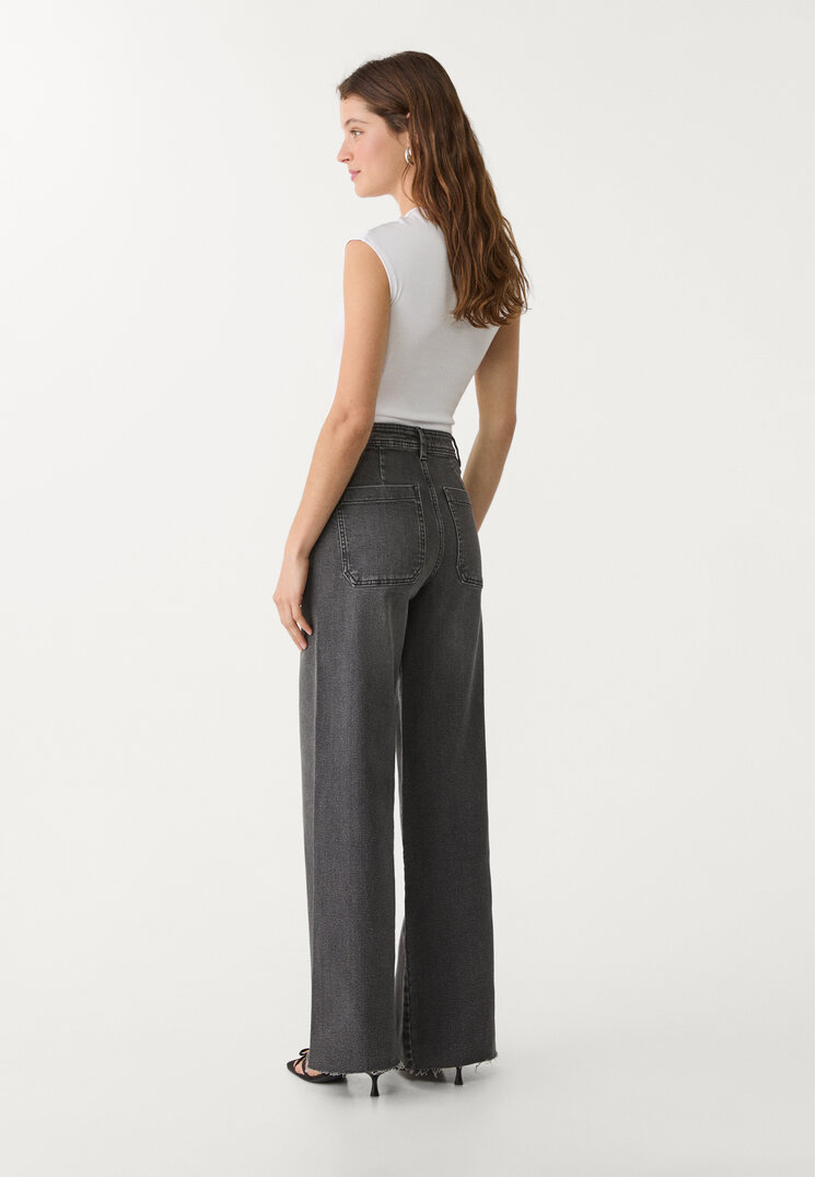 jeans straight fit bolsillos
