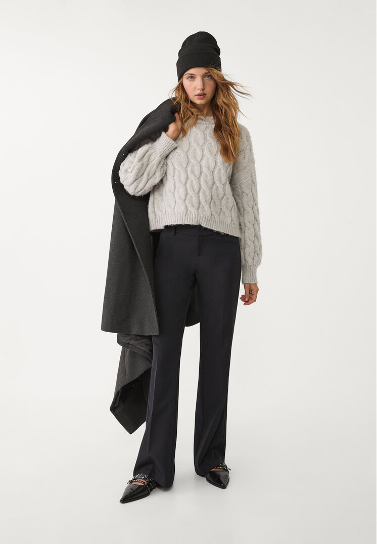 Stradivarius Pantaloni Evazați Relaxed Fit Tailoring Negru 34