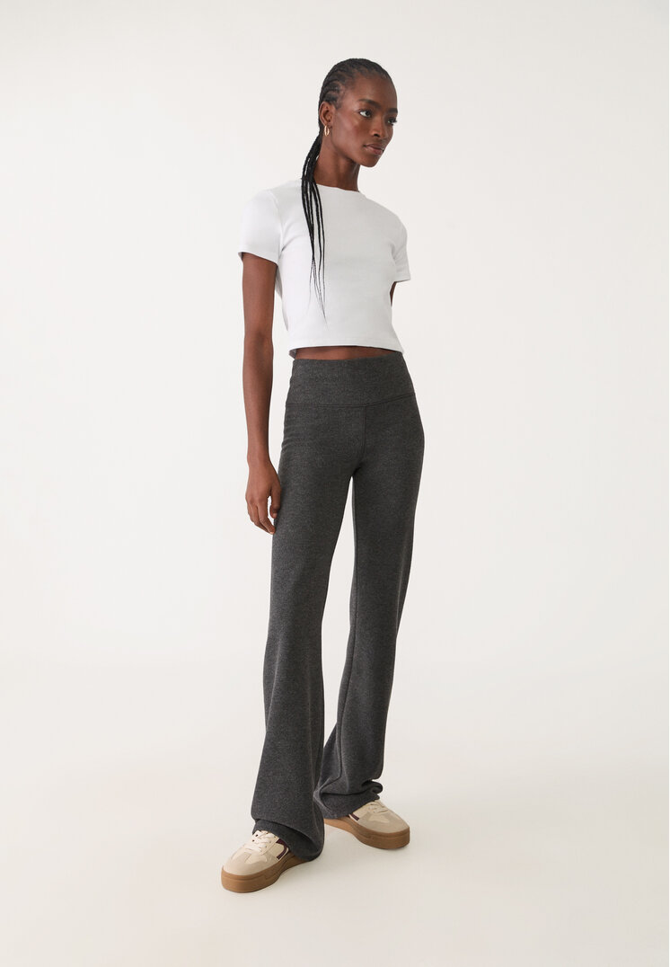 Stradivarius Pantaloni Evazați Din Tricot Gri Închis S