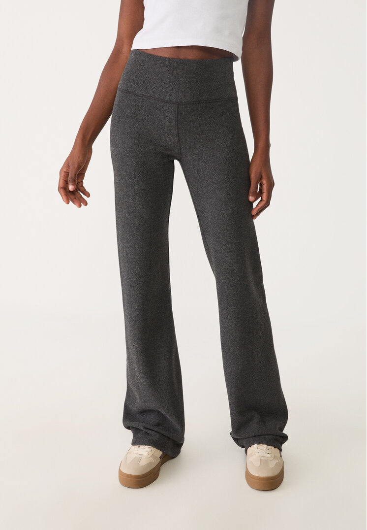 pantalon flare punto