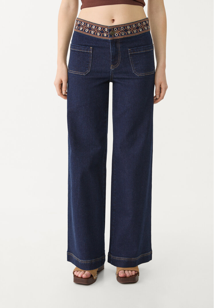 jeans minimal bordados