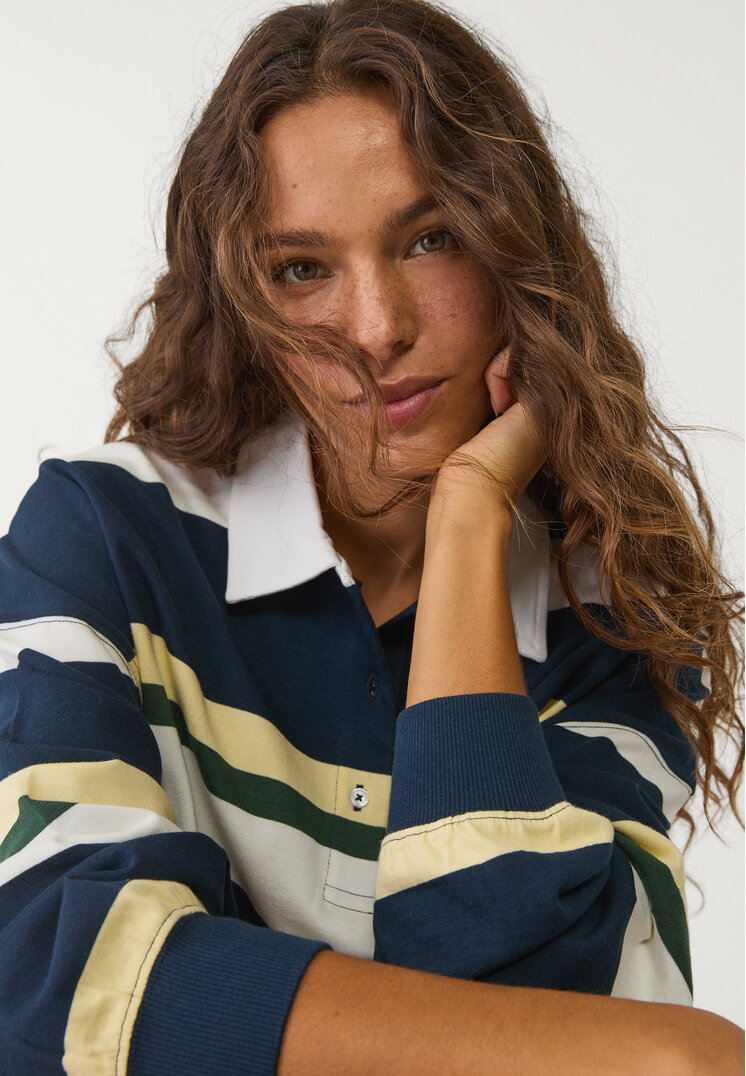 camiseta polo oversize rayas
