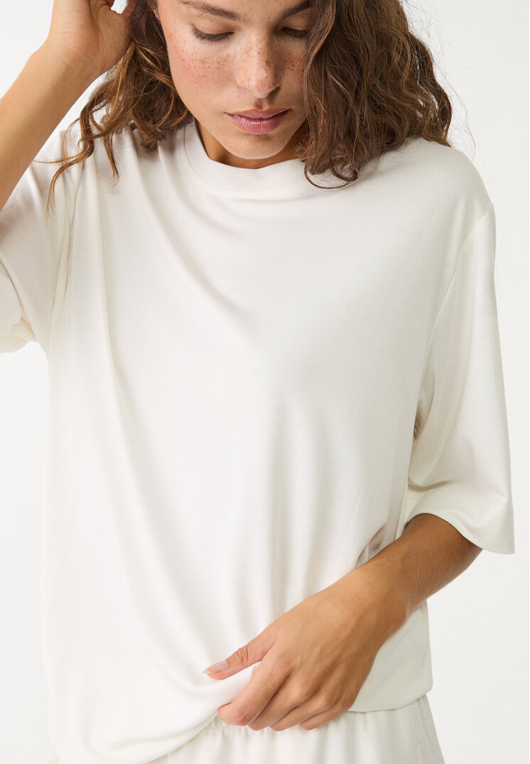 camiseta oversize tacto suave