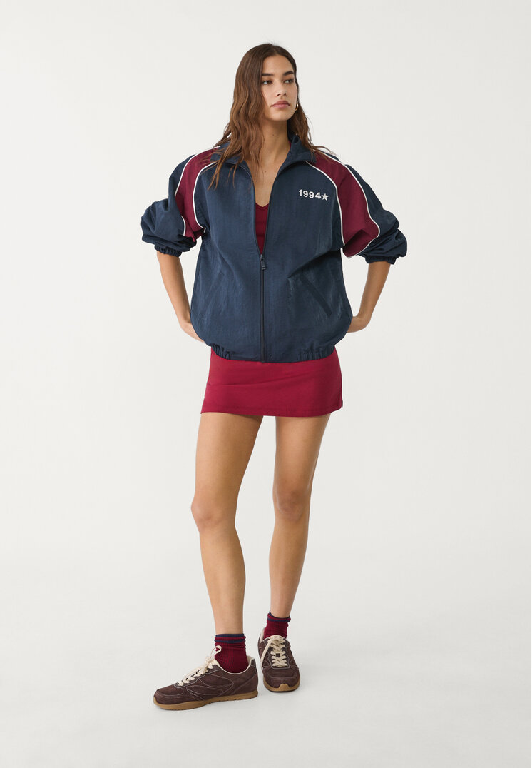 chaqueta oversize contraste
