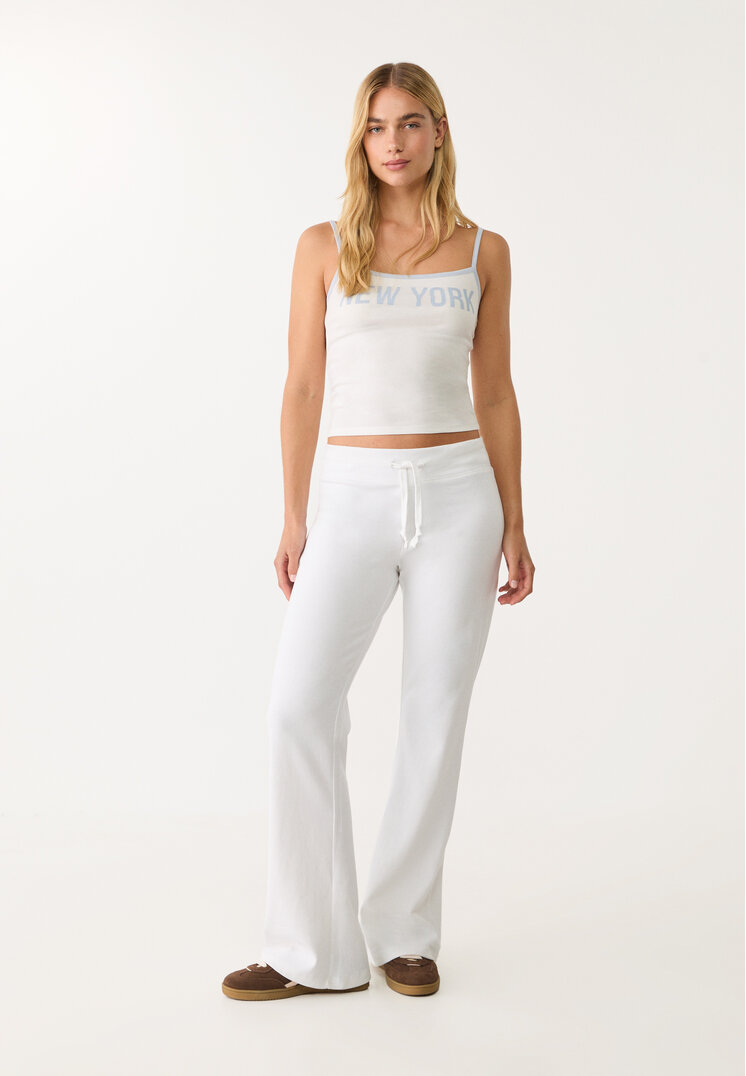pantalon jogger flare cordones
