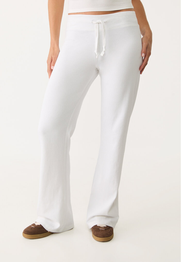 pantalon jogger flare cordones