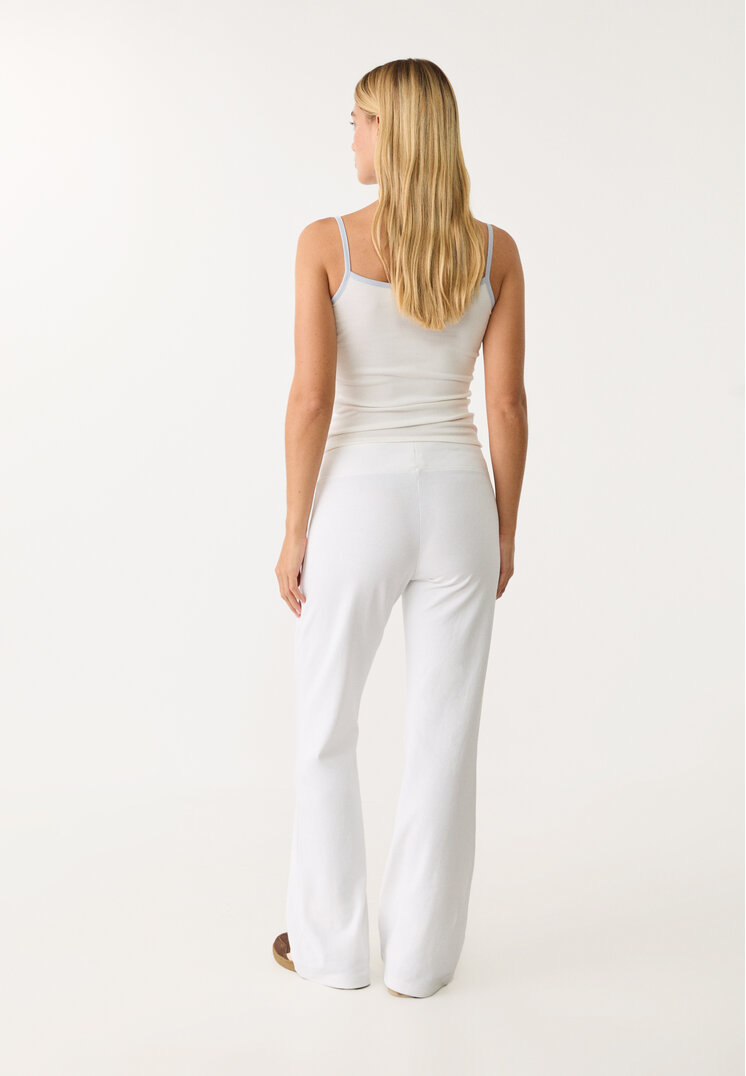 pantalon jogger flare cordones
