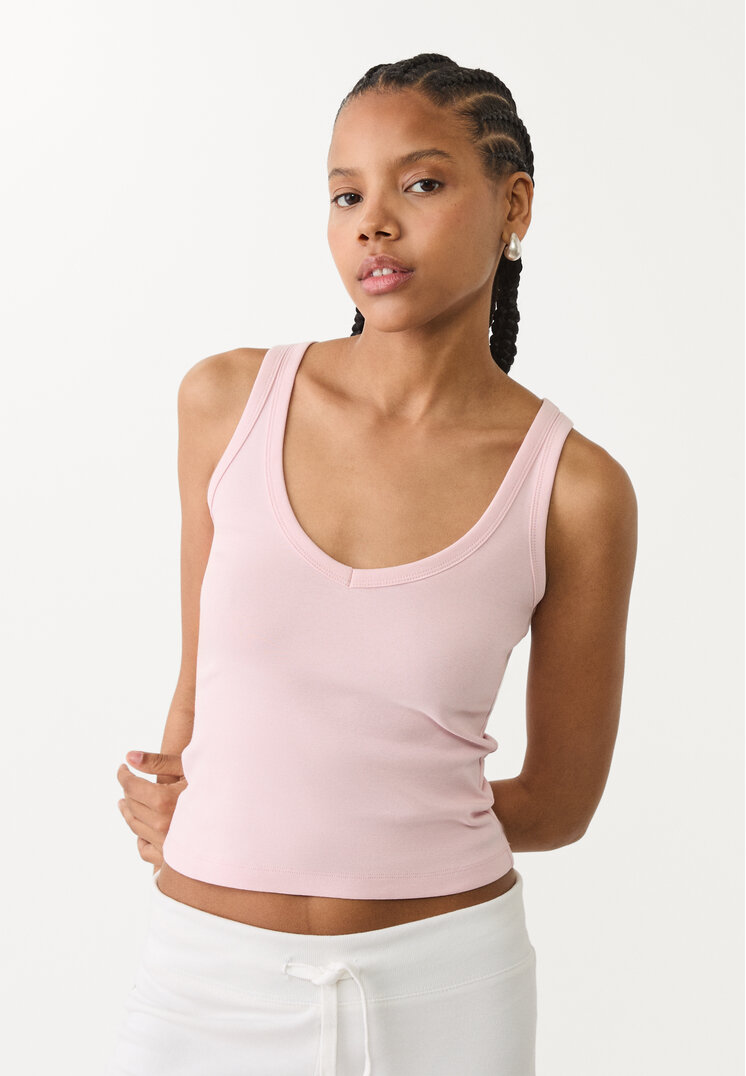 camiseta nadadora cuello pico