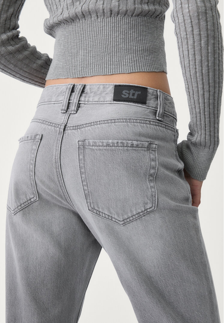 jeans straight fit