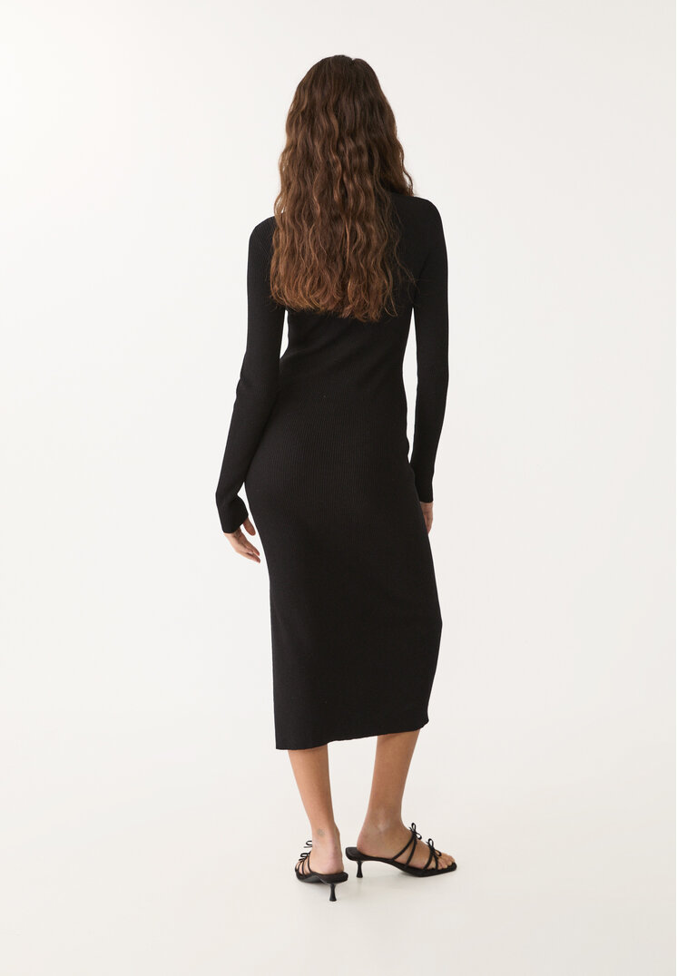 vestido midi punto cuello perkins