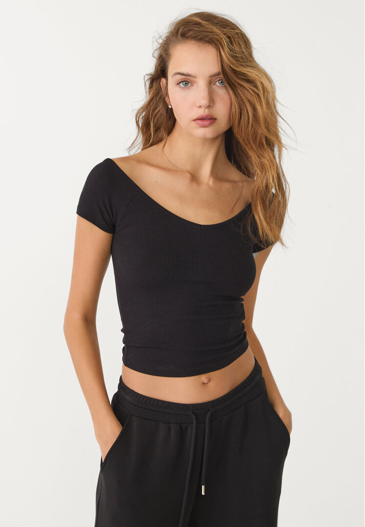 camiseta escote pico canale