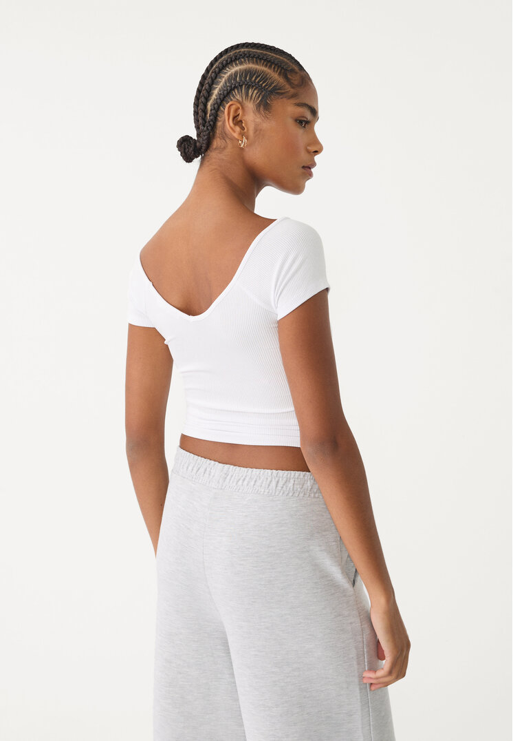 camiseta escote pico canale