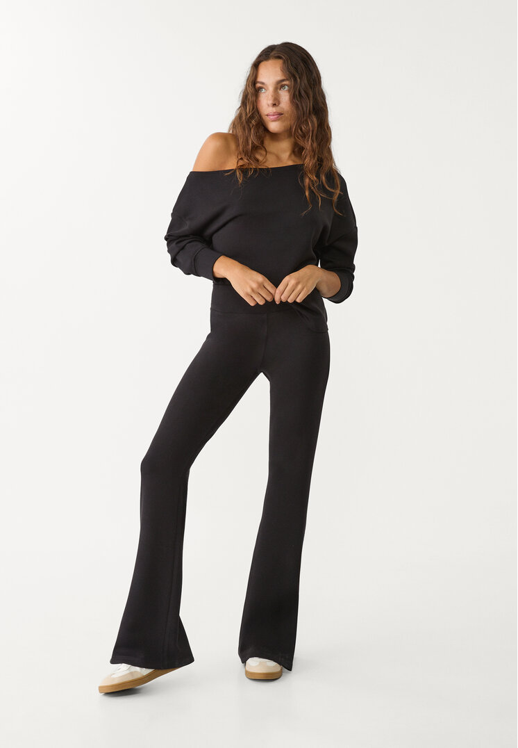 Stradivarius Pantaloni Evazați Fini Negru S