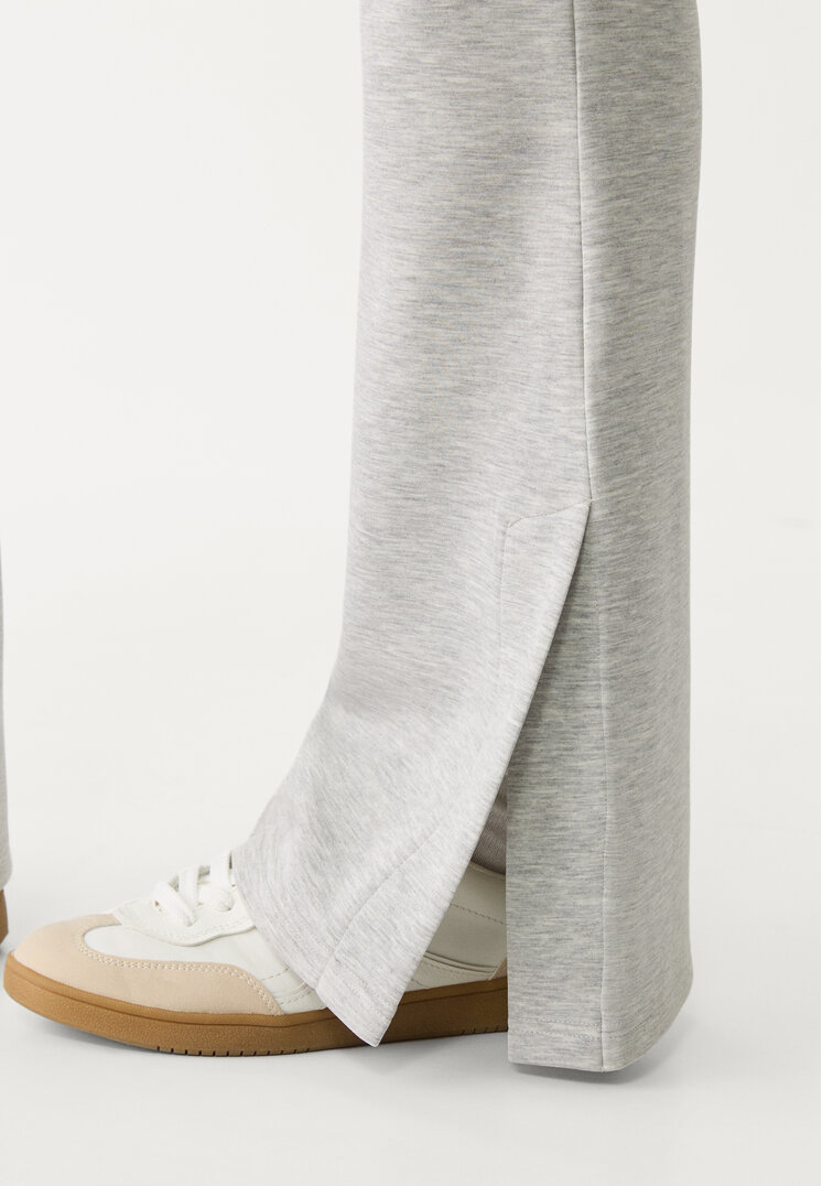 pantalon flare tacto suave
