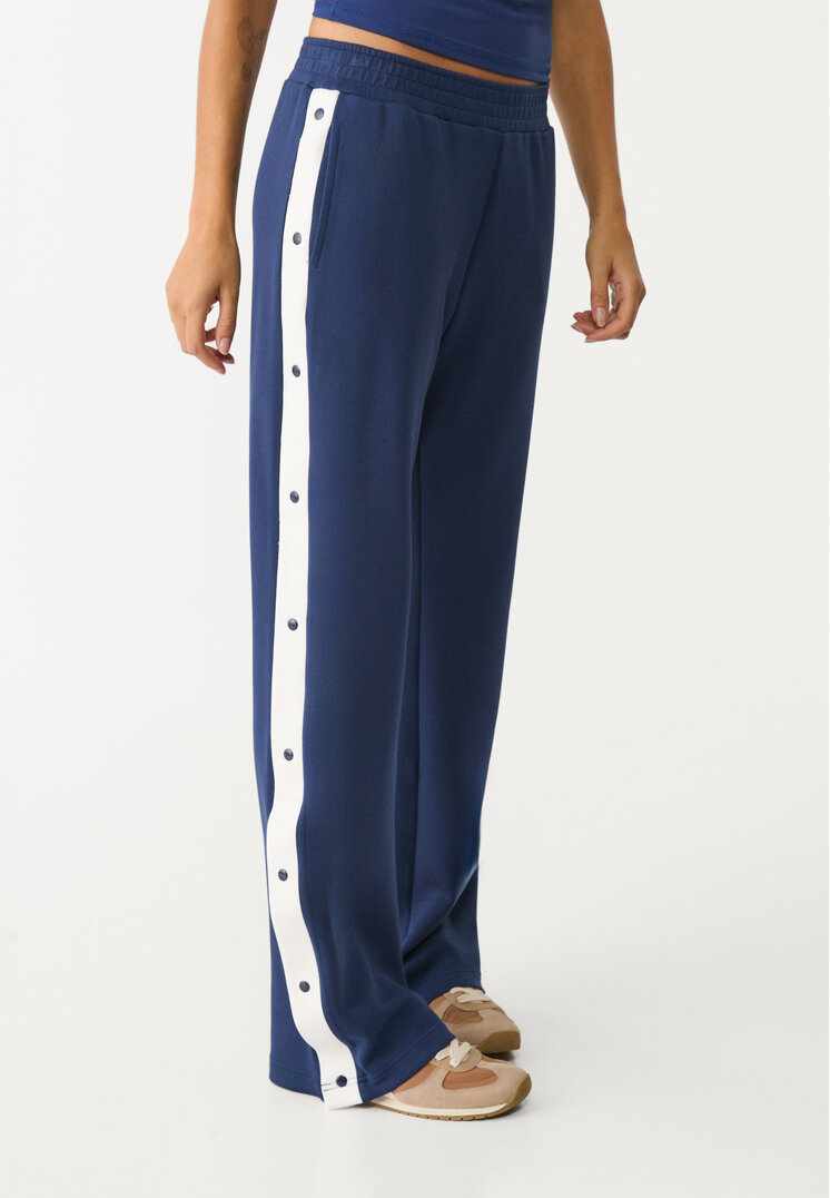 pantalon botones laterales soft