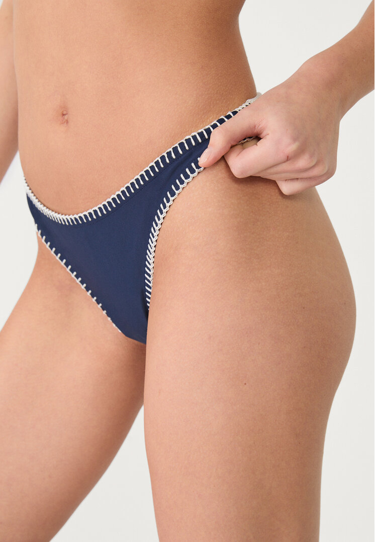 braguita bikini brasilena