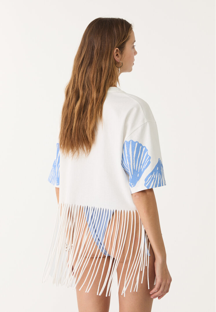 camiseta flecos conchas