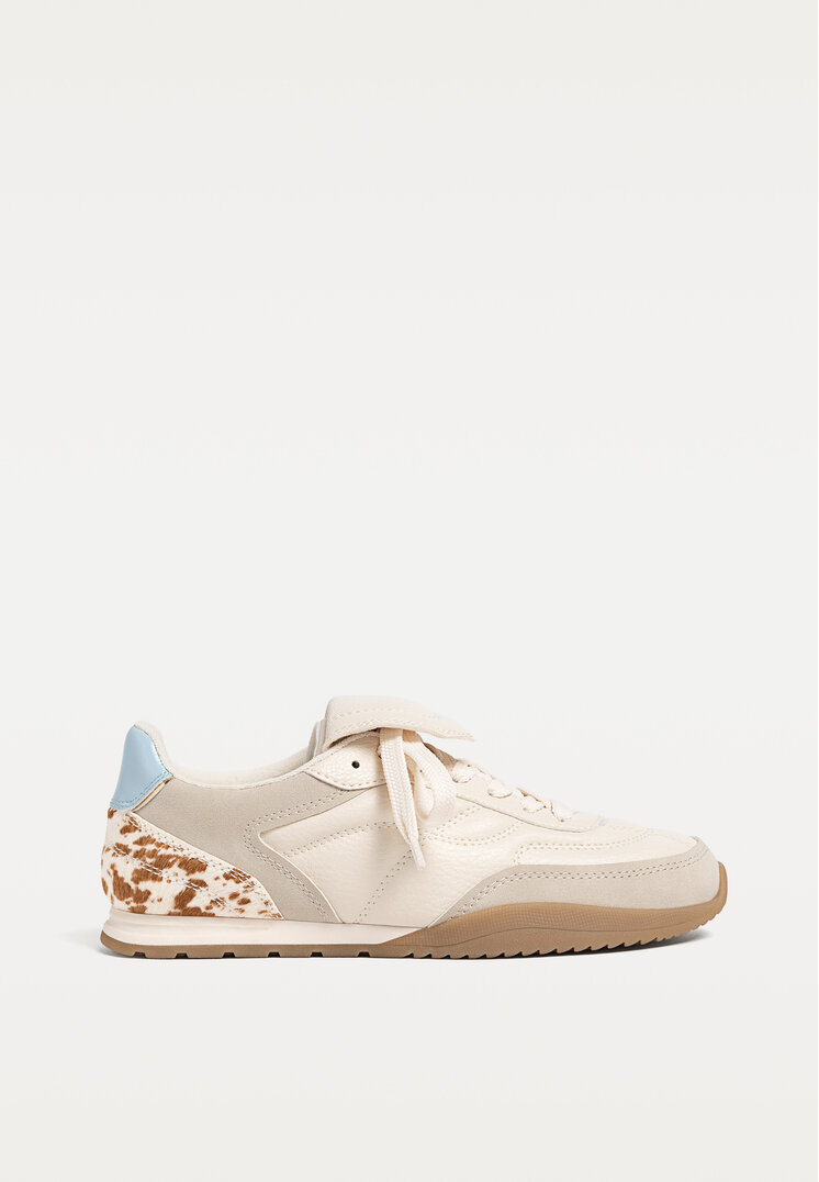 zapatillas detalle animal print