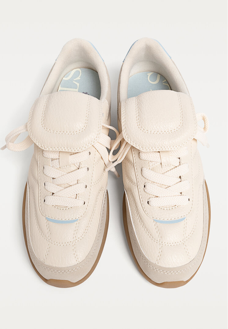 zapatillas detalle animal print