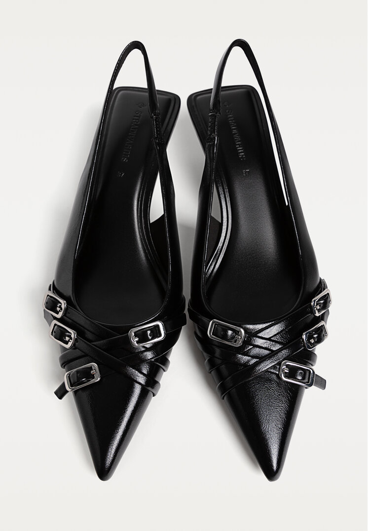 zapatos destalonados hebilla