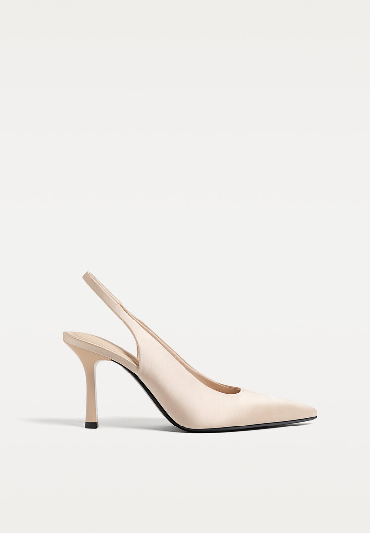 zapatos de tacon destalonados