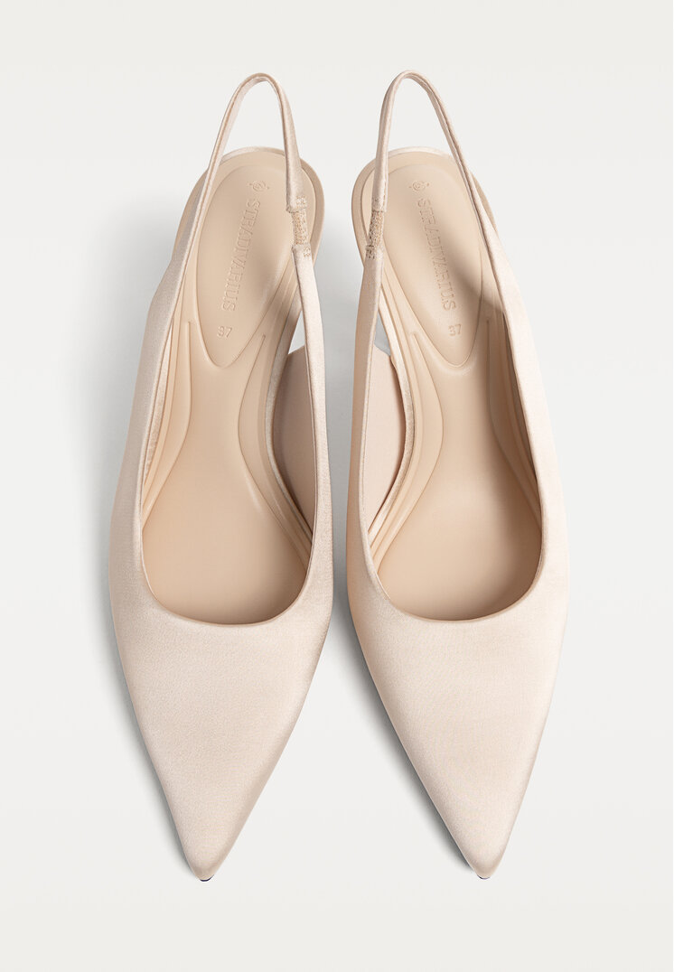 zapatos de tacon destalonados