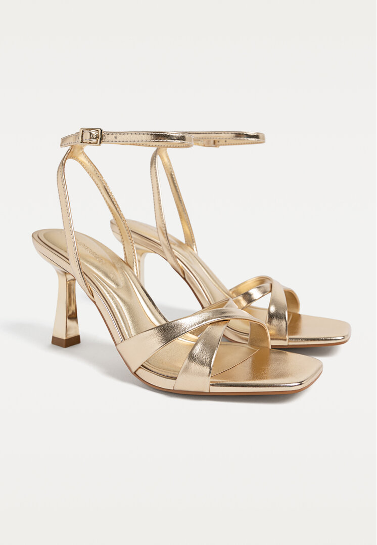 sandalias de tacon fino