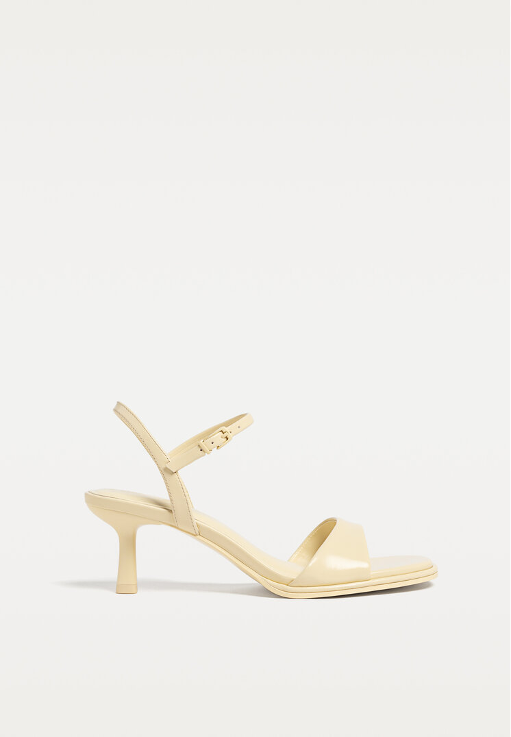 sandalias de tacon kitten