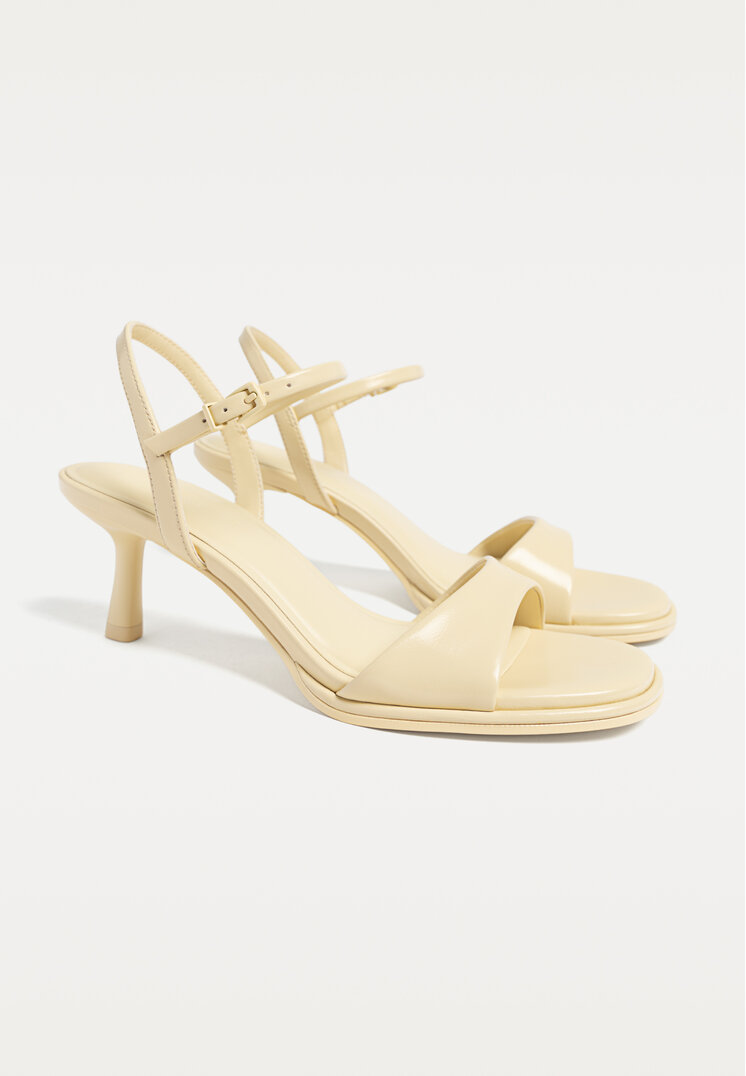 sandalias de tacon kitten