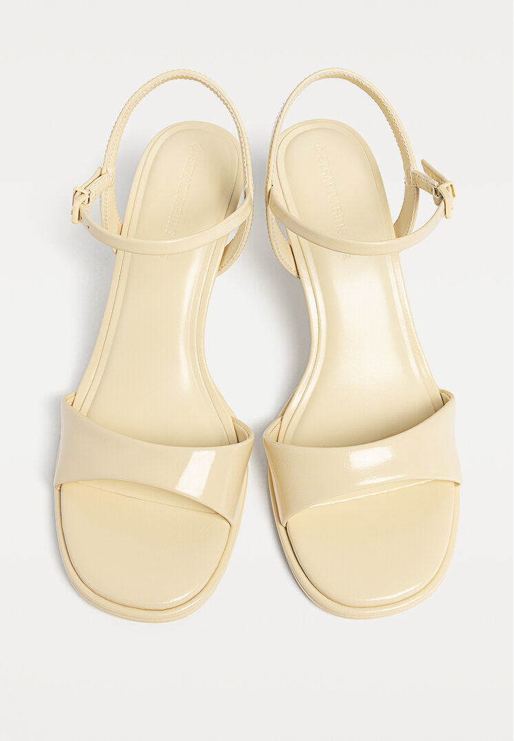 sandalias de tacon kitten