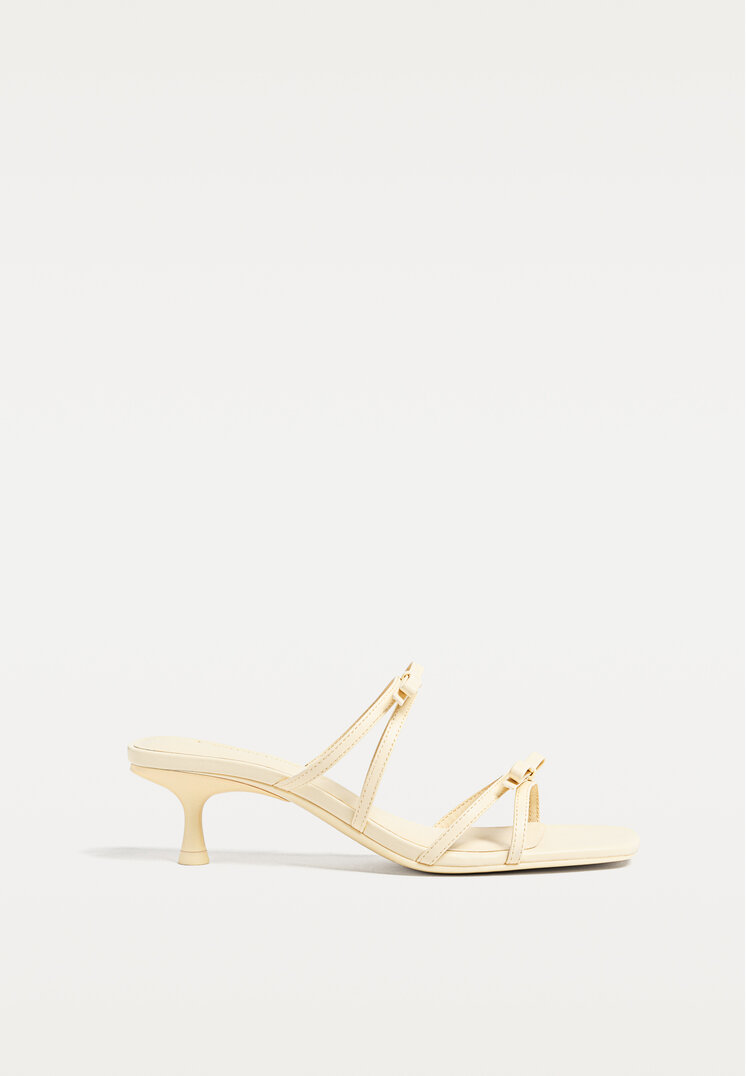 sandalias de tacon lazo