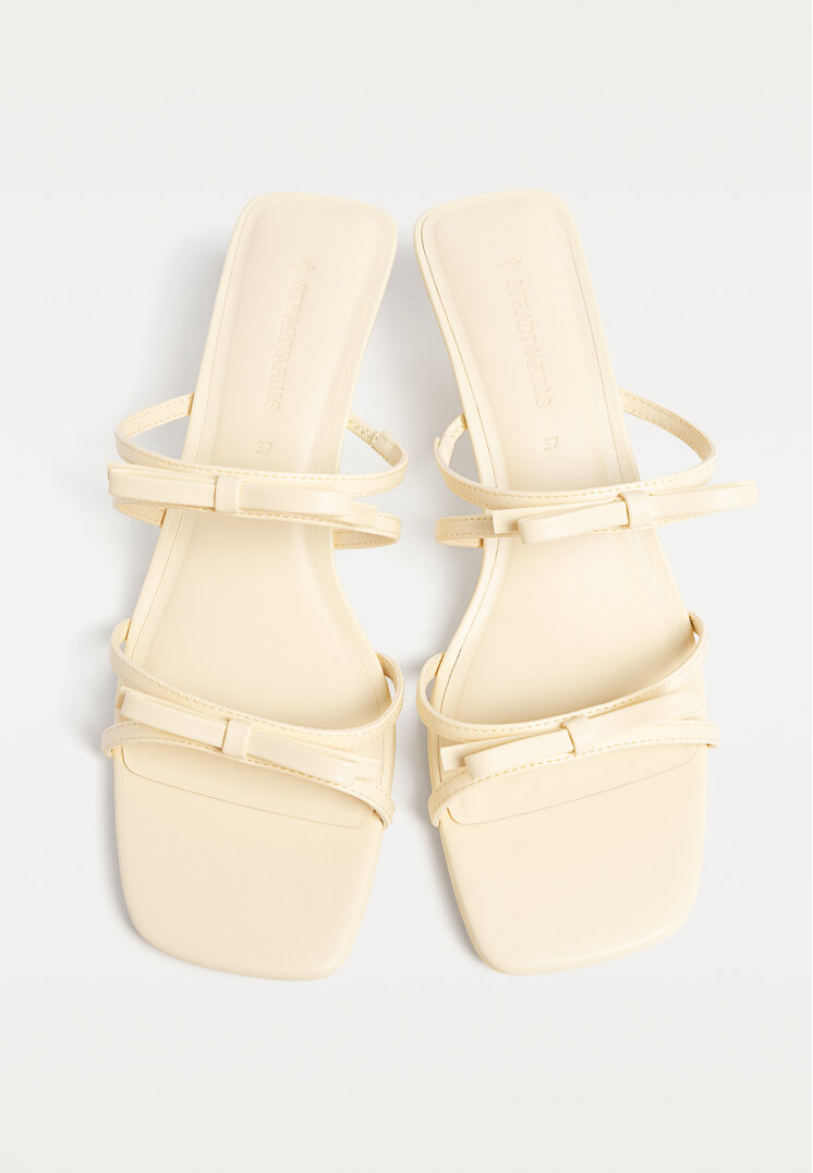 sandalias de tacon lazo