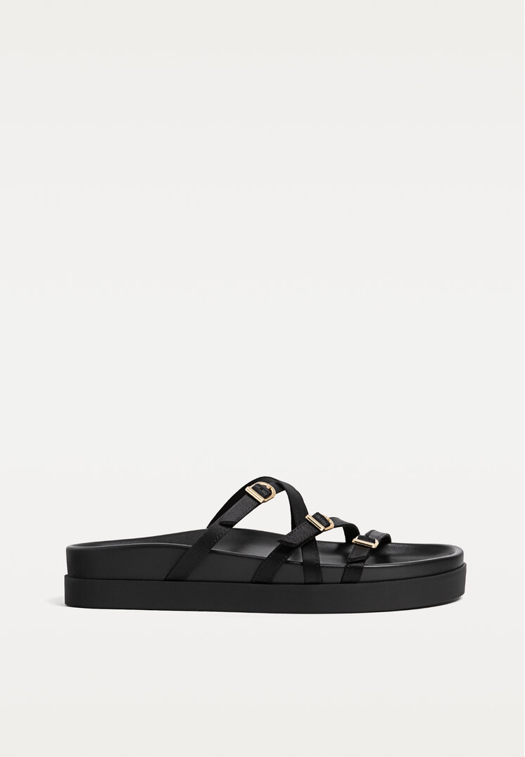 sandalias planas hebillas
