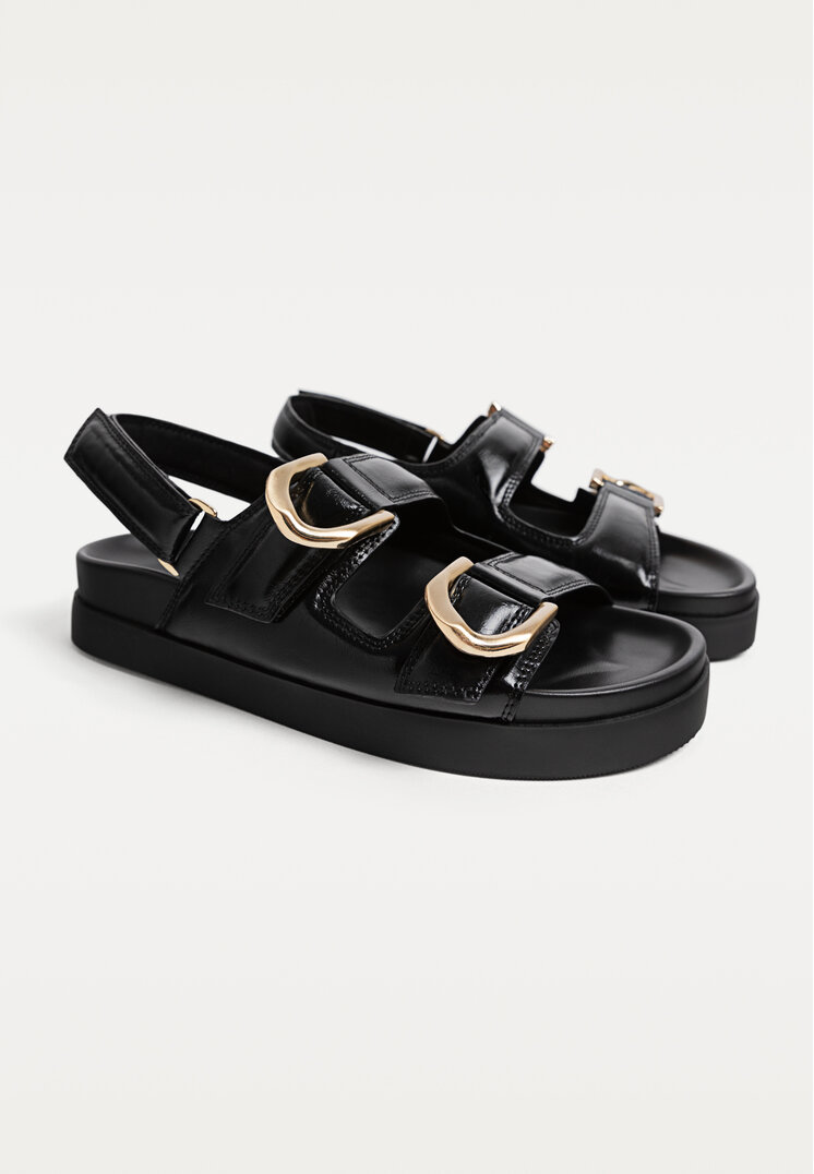 sandalias planas hebillas