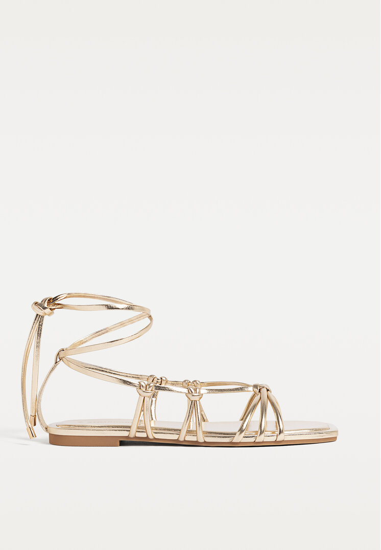 sandalias planas tiras