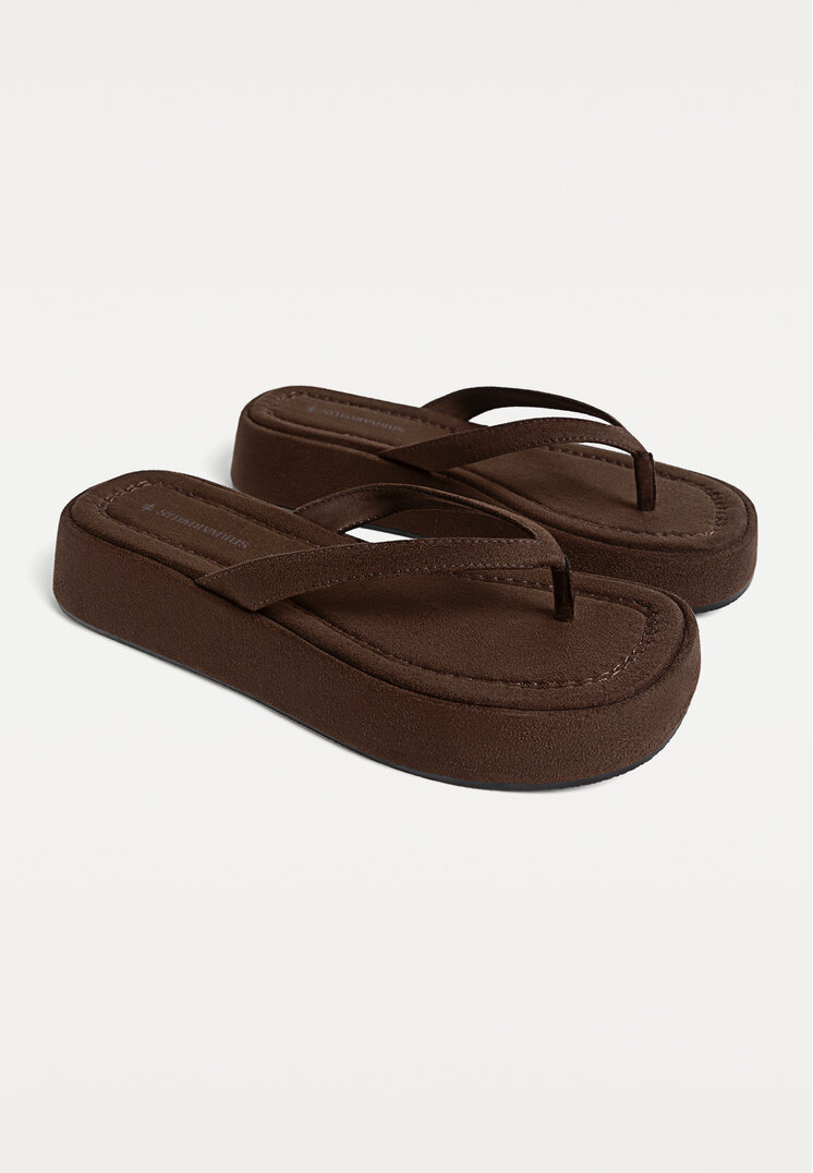 sandalias planas tejido
