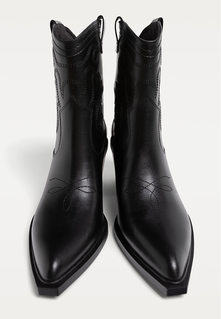 botines de tacon cowboy