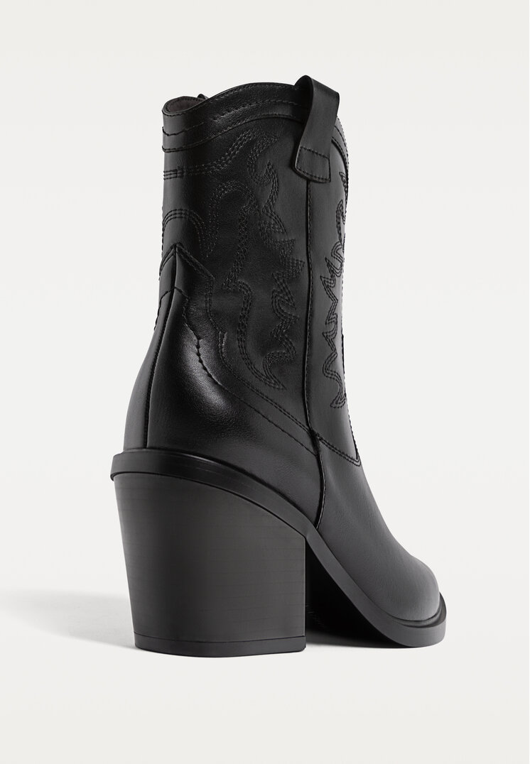 botines de tacon cowboy