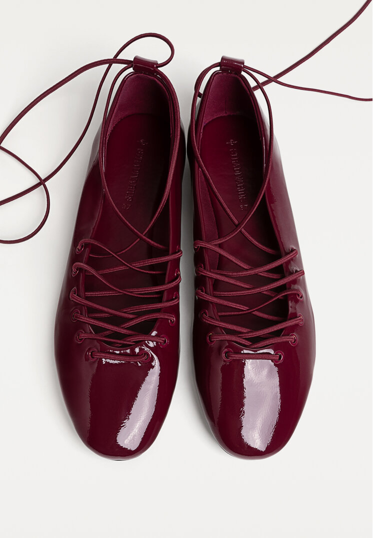 bailarinas lace up