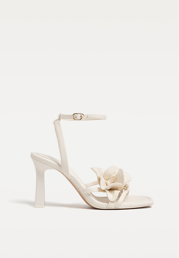 sandalias tacon detalle flor